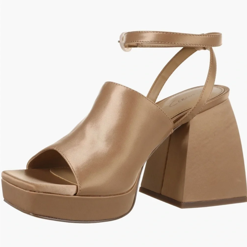 Circus by Sam Edelman Rosa Beige Miranda Platform Ankle Strap Sandal - Size 7.5